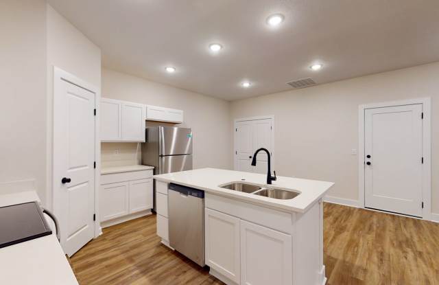 1119 North Broadview Lane - 1 photos photos