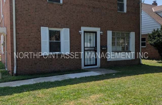 Spacious 5BR 2BA SFR w/ In-Unit W/D • Off Street Parking in Euclid photos photos