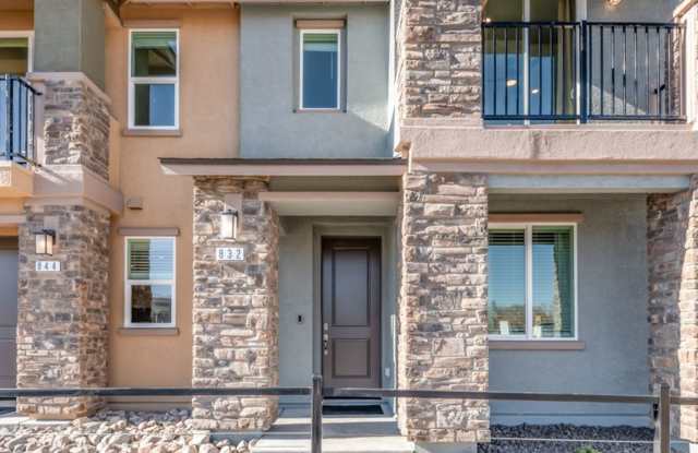 MOVE IN SPECIAL Brand-New 3 Bed | 2.5 Bath Townhome in Carson City Gallery 3