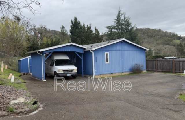 2032 NE Klamath Ave photos photos