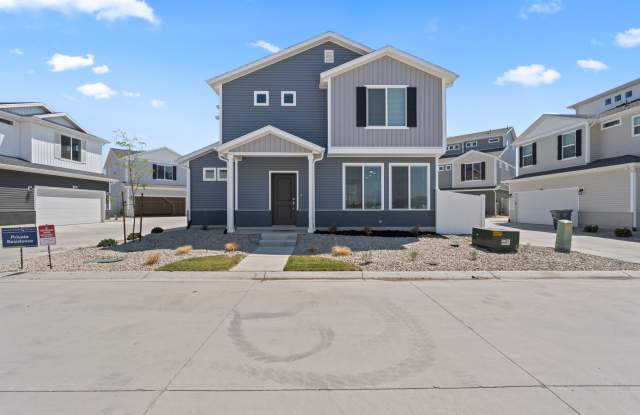 NEW Saratoga Springs Home photos photos