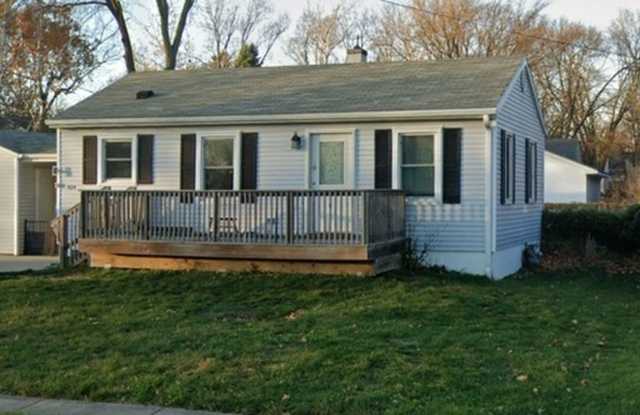 Beautiful 3 Bed 2 Bath House! photos photos