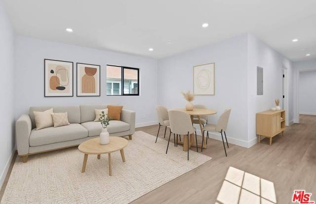 1518 1/2 Stearns Dr photos photos