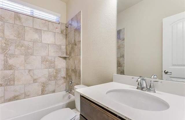3701 Shadewell Street Gallery 4