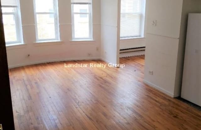 4503 N Malden St - 4503 North Malden Street, Chicago, IL 60640