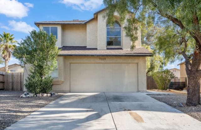 7209 South Avenida Del Nopal - 7209 South Avenida Del Nopal, Drexel Heights, AZ 85746