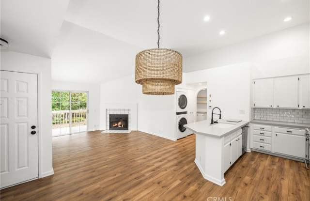 24361 Conejo photos photos 24361 Conejo photos photos