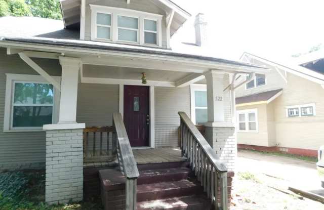 Coming Soon!! 522 W 4th photos photos