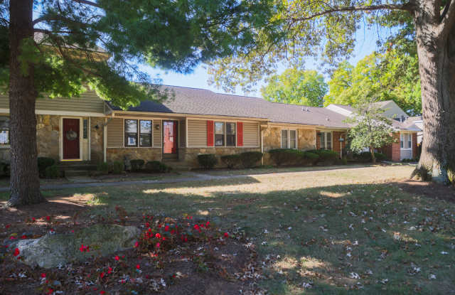 10411 Timberwood Circle Gallery 1