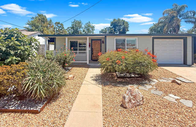 Charming 2BR/1BA Home with Large Backyard  Garage – 245 Lindell Ave, El Cajon photos photos