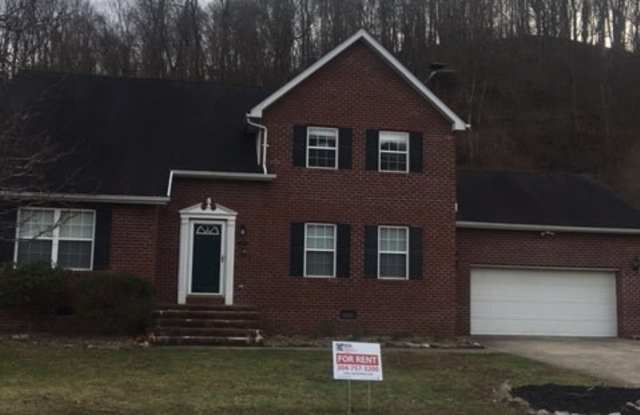 Four Bedroom Two and half bath brick home in Teays Valley photos photos