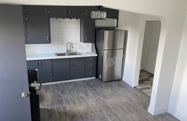 418 Manitowoc Street photos photos