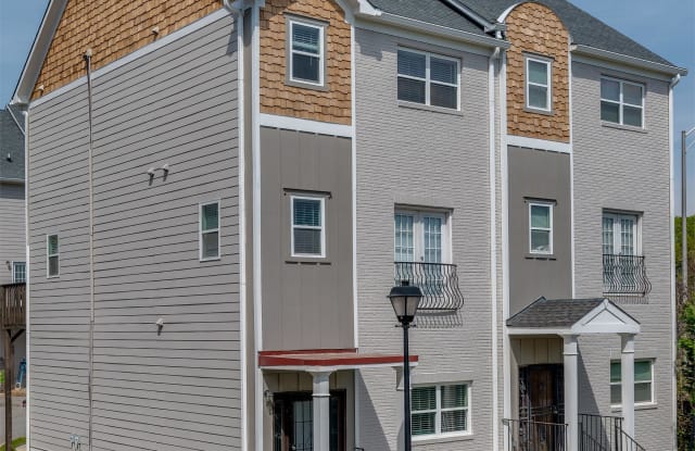 1562 Laurel Park Place - 1562 Laurel Park Pl SW, Atlanta, GA 30310