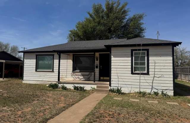 705 Ainslee St photos photos