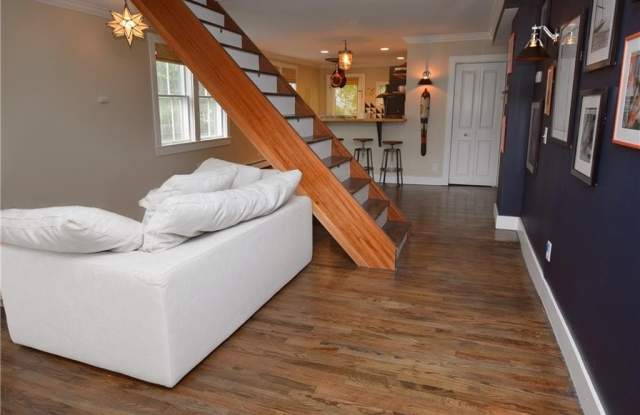 9 Marsh Street - 9 Marsh Street, Newport, RI 02840
