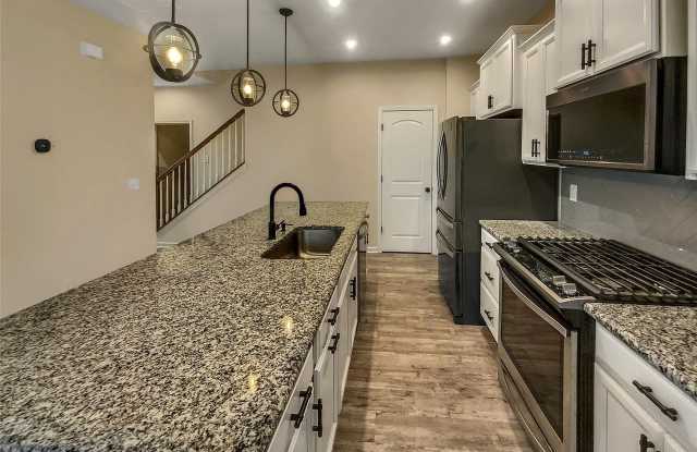 11052 Chalkbark Ln Gallery 4