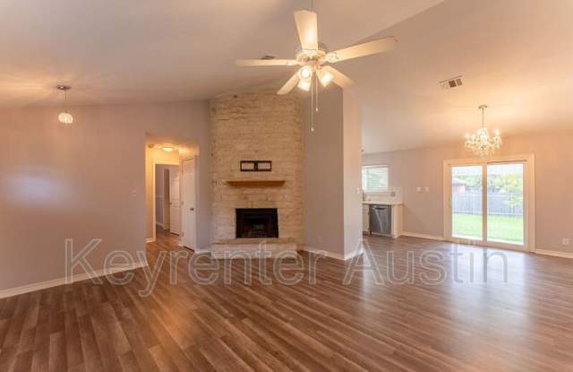1312 Elm Forest Dr Gallery 3