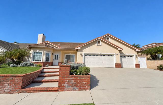 Spacious 4 Bedroom 3 Bath East End Home Gallery 1