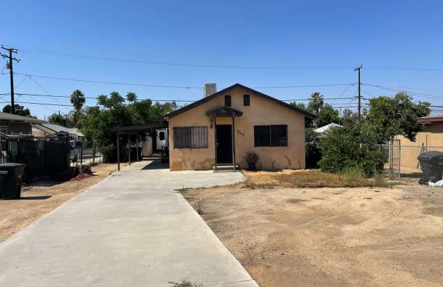 3rd St 342 photos photos