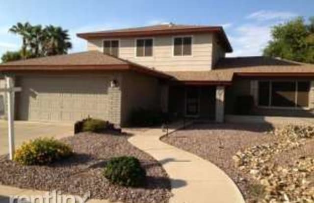 5244 W Shangri La Rd - 5244 West Shangri La Road, Glendale, AZ 85304