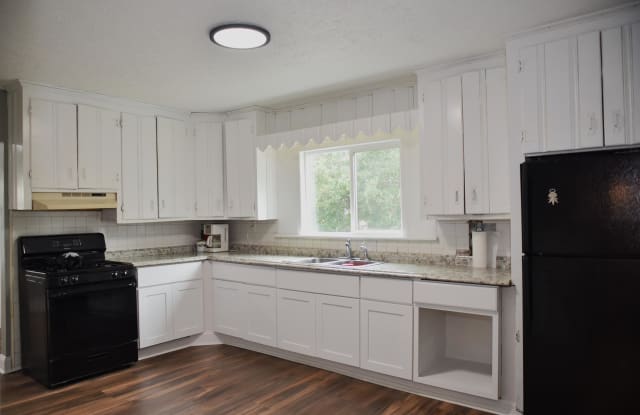 5949 Jefferson Avenue photos photos