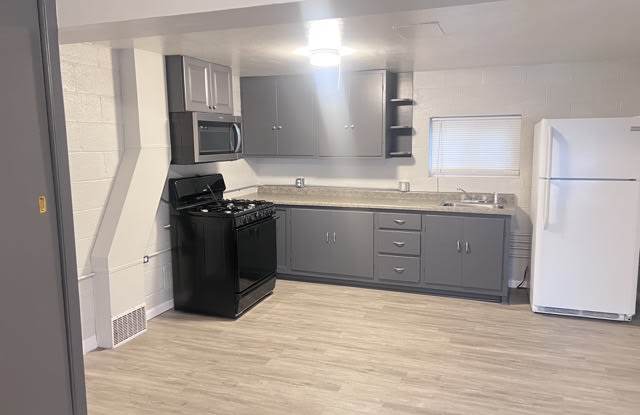 313 Cottage Court1/2 #9 Gallery 4
