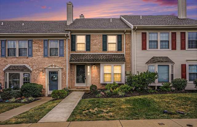 Beautiful 2 Bedroom Townhome - 418 Maple Glen Circle, Sanatoga, PA 19464