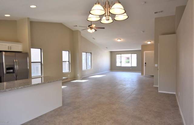 13693 W COTTONWOOD Street Gallery 3