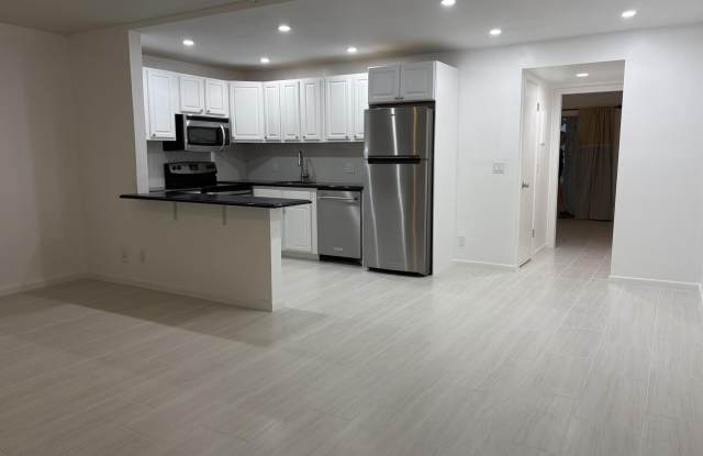 253 NEWPORT P Gallery 1