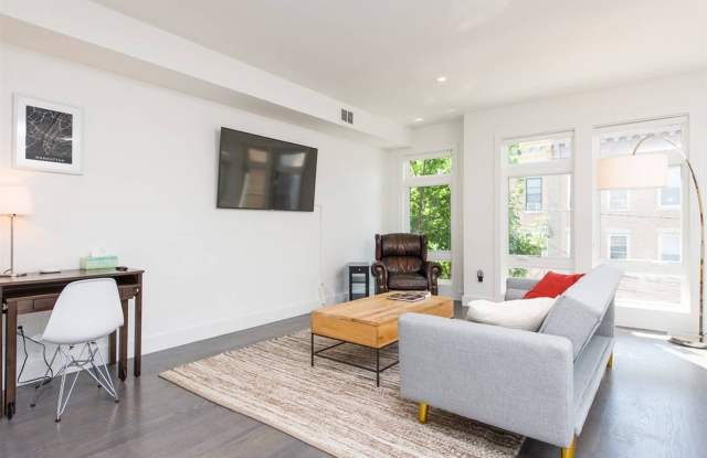252 NEW YORK AVE UNIT # 2 Gallery 4