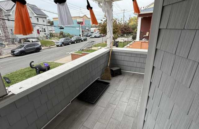 173 Clove Road Gallery 2