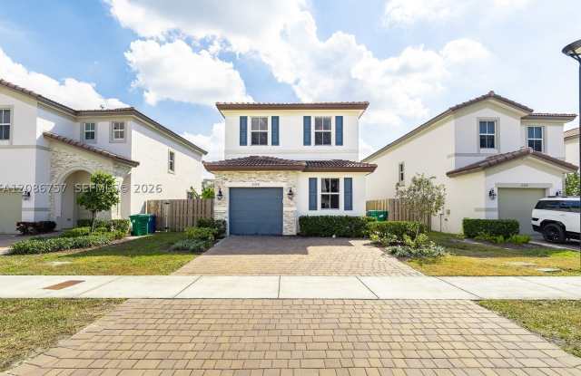 2370 NW 131st Cir Gallery 1