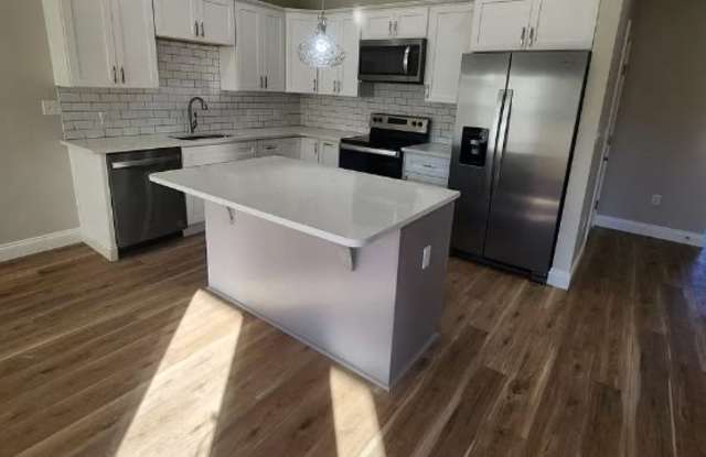 537 N 20th St photos photos