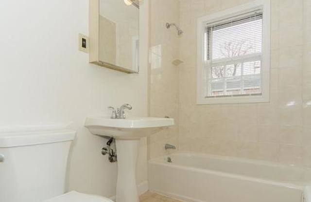 36 Hammond Pond Pkwy Gallery 2