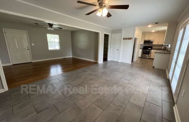 105 Griffith Dr Gallery 2