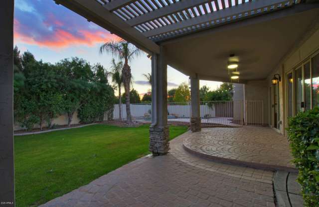 5309 E HELENA Drive Gallery 3