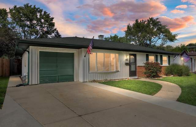 904 Woodland Drive - 904 Woodland Drive, Wheeling, IL 60090