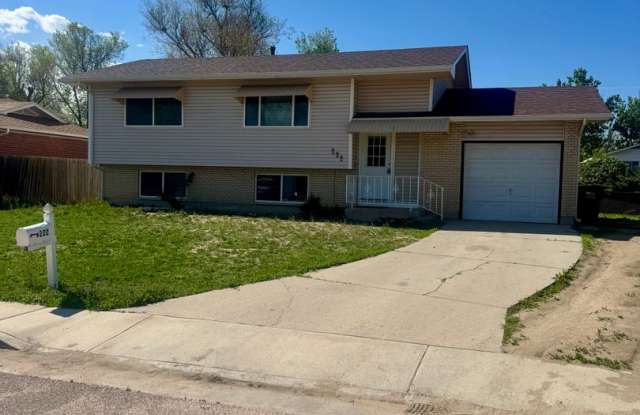 4 Bedroom Split-Level in Widefield photos photos