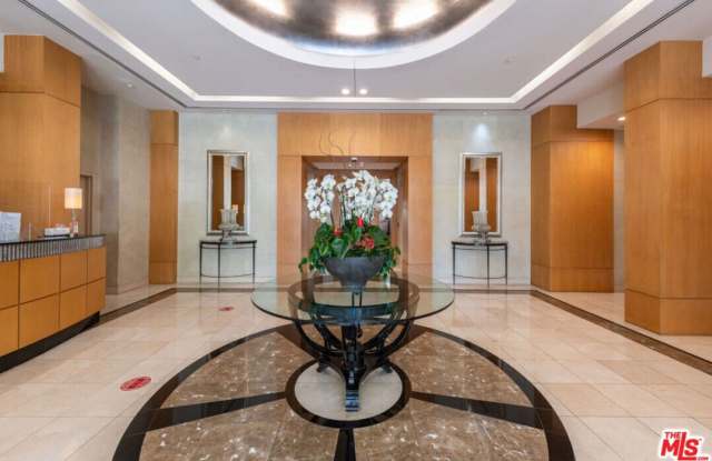 10445 Wilshire Blvd photos photos