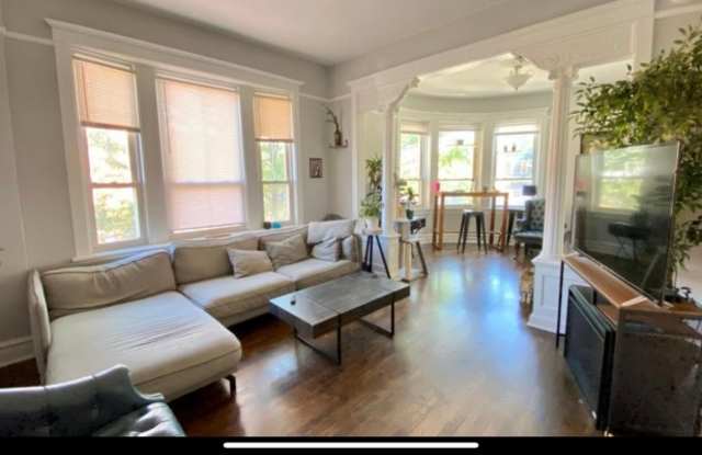 2100 W Division photos photos