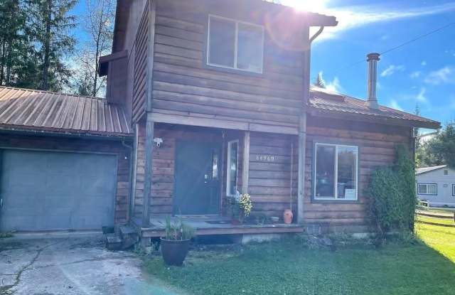 3 bed, 2 bath valley townhome, pet friendly, long term lease Gallery 1