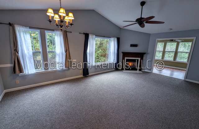 2/2 Condo in Wolfpen - Gated - 1702 Deermouse Way, Hendersonville, NC 28792