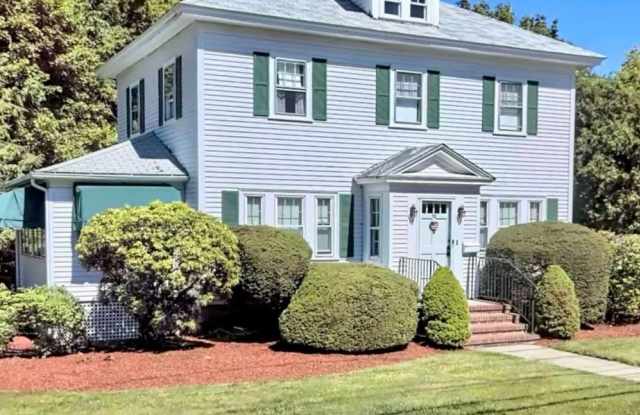Charming 3BR House in Andover......Ideal Location Gallery 1