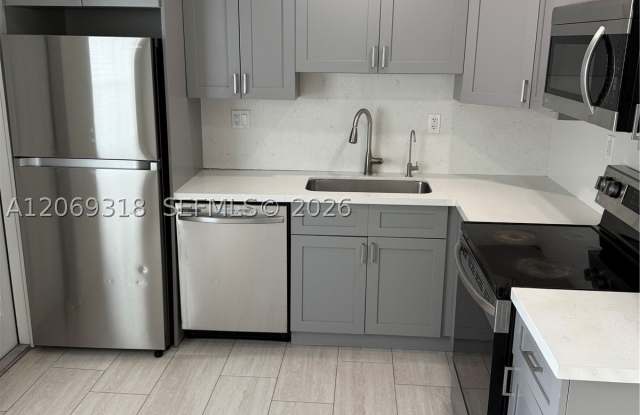 1844 Adams St photos photos