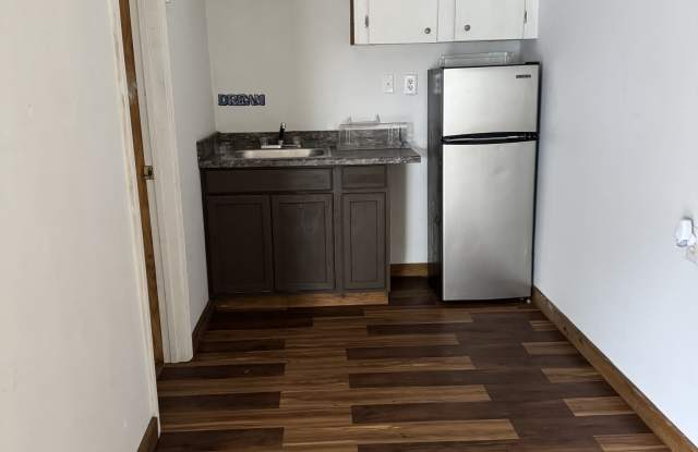 3626 U.S. 90 Apt 21 - 3626 U.S. 90, Jackson County, FL 32446