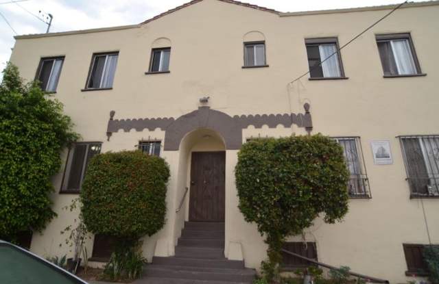 Budlong Apartments...Newly Renovated Studio...Hardwood Floors! CALL NOW! photos photos