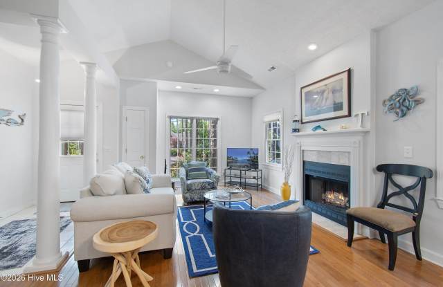4148 Carlyle Place SE Gallery 4