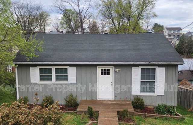 825 Highland Ave photos photos