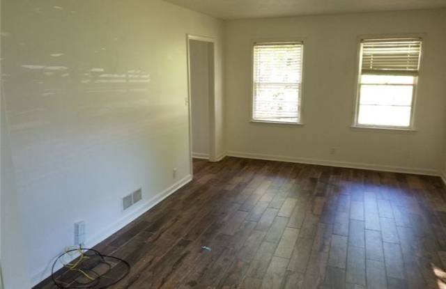 2948 Huntcliff Drive Gallery 2