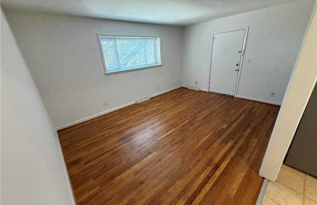 1608 W Northwest Boulevard Gallery 3